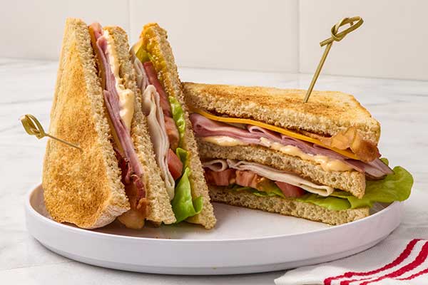 3.4 Club Sandwich (Half)